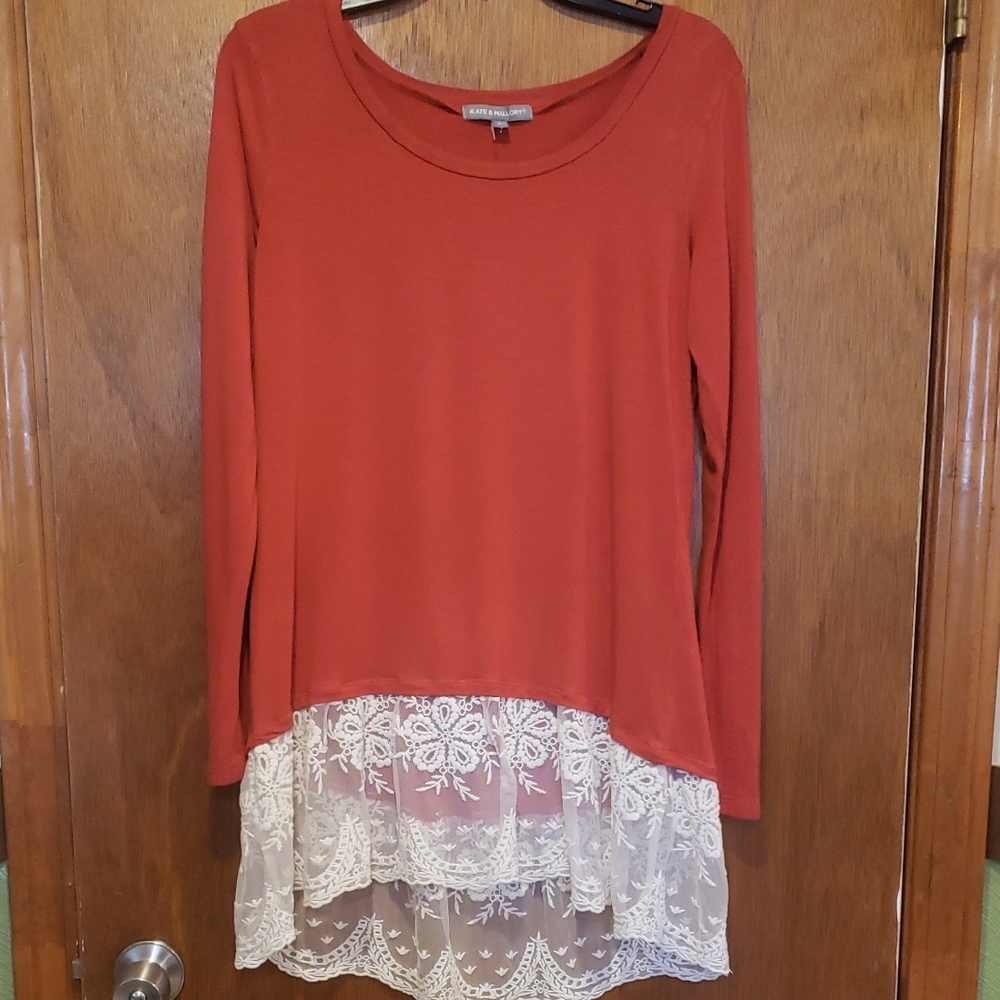 Kate & Mallory Brick Top with Lace Detail